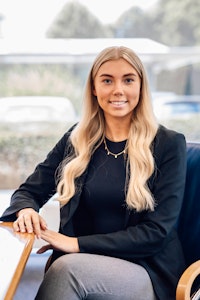 Photo of Emily Coles, Trainee